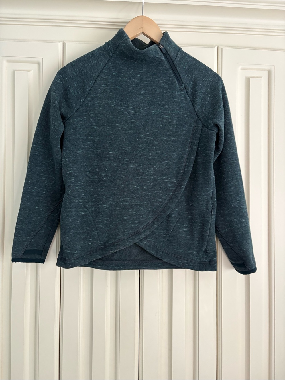 Athleta Girl Pullover Sweatshirt Asymmetrical Zip Mock Neck Size 12 Large